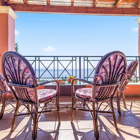 Nefeli * Νησάκι