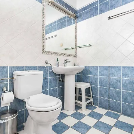 Nefeli וילה ניסקי